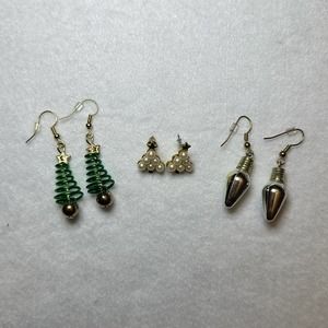 Christmas Earrings‎